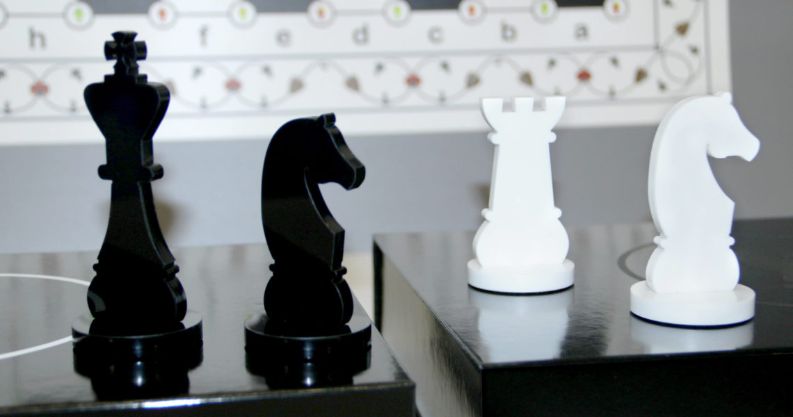 pièces d'échec noir et blanc